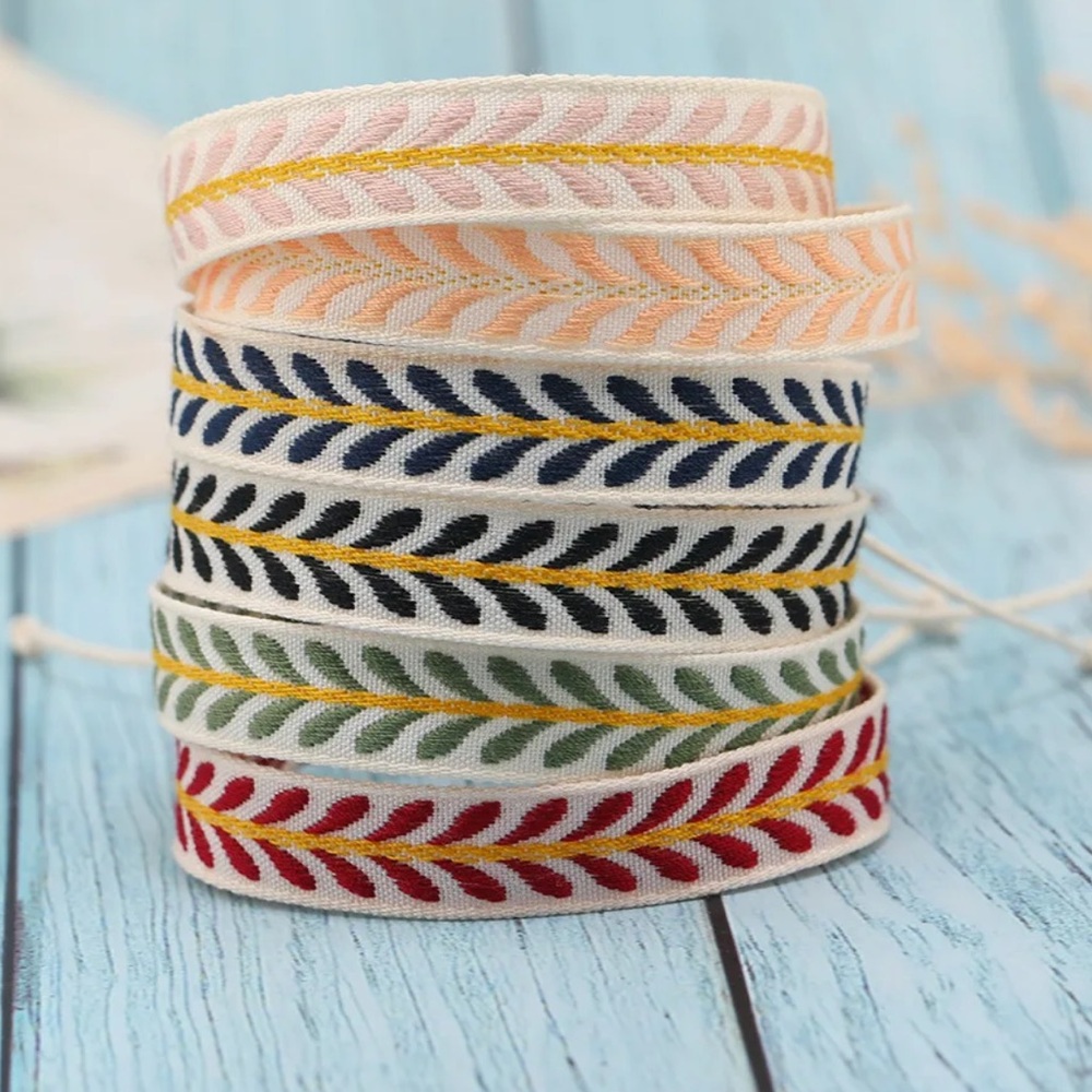 Set of 5 Friendship Bracelets from FP